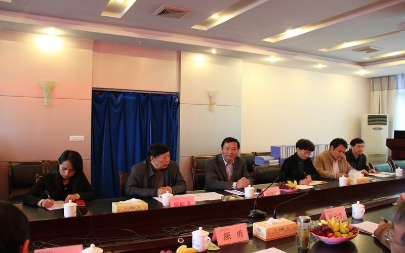 说明: http://rwyx.zmc.edu.cn/UpFile/201310/2013102363393641.JPG